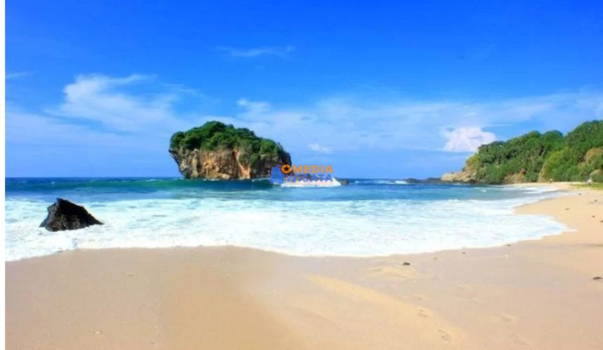 Daya Tarik Wisata Pantai Jungwok