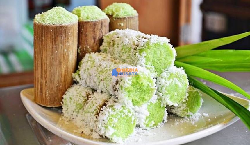 Kue Putu Lanang